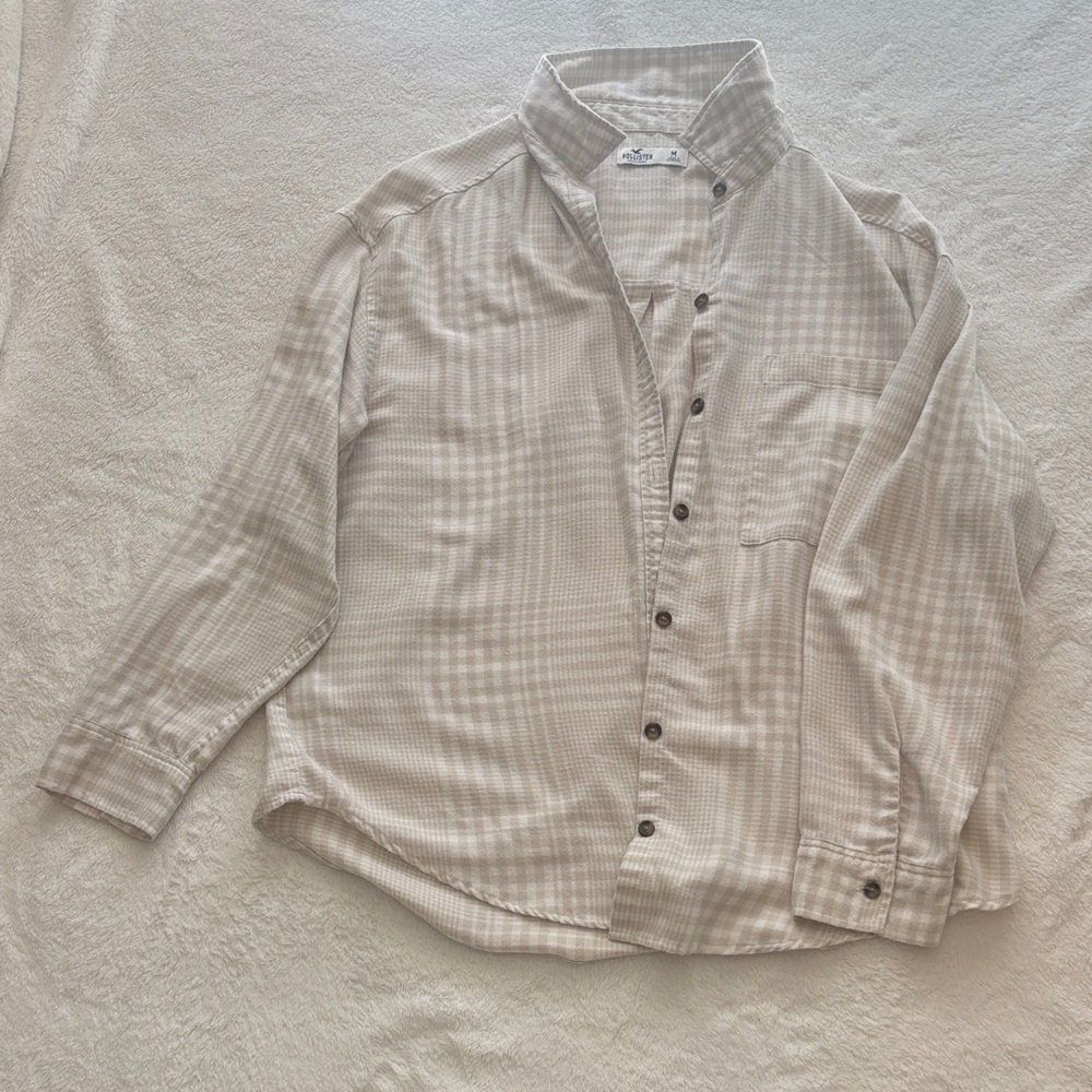 Hollister Light Cream Plaid Button-Down Top